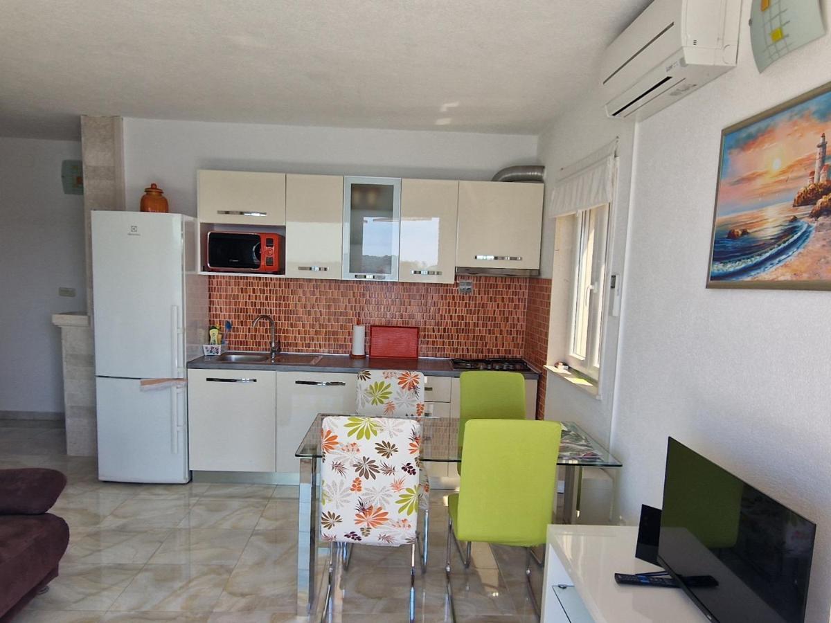 Apartments Stipe Rogoznica  Bagian luar foto
